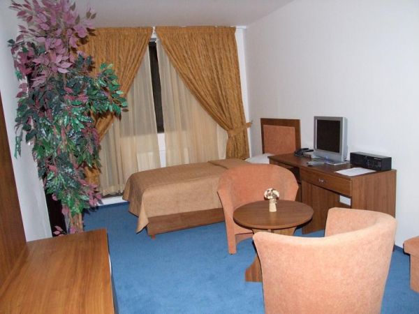 ubytovanie Senec Hotel Tartus*** (Hotel)